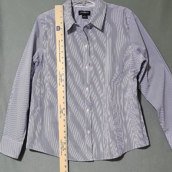 LIZ CLAIBORNE Career Wrinkle Free Blue & White Striped Long Sleeve Blouse Size L - Picture 5 of 13
